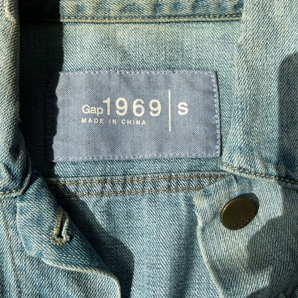 Women’s Denim Jacket - Picture 4 of 4
